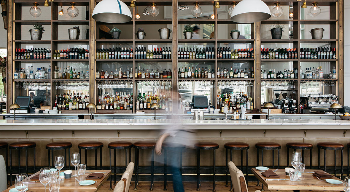 COSY AND UNIQUE BAR’S INTERIOR DESIGN